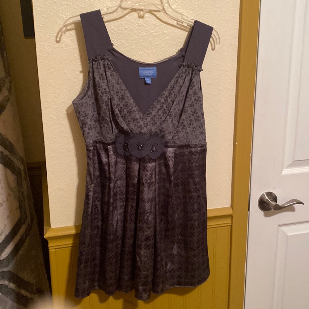 Vera Wang dressy top - satin and crepe grey